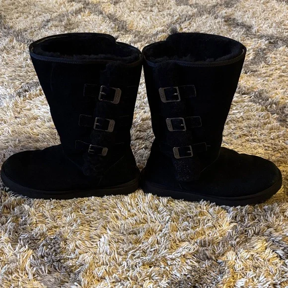 UGG Black Suede Boots with Fur Lining - Picture 3 of 7